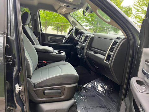 2021 RAM 1500 Classic SLT