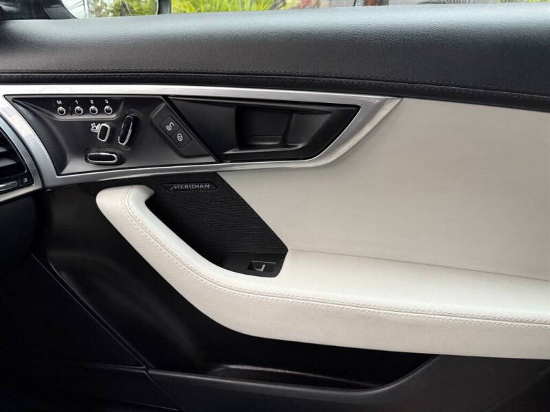 2018 Jaguar F-TYPE 340HP