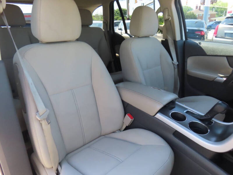 2014 Ford Edge SE