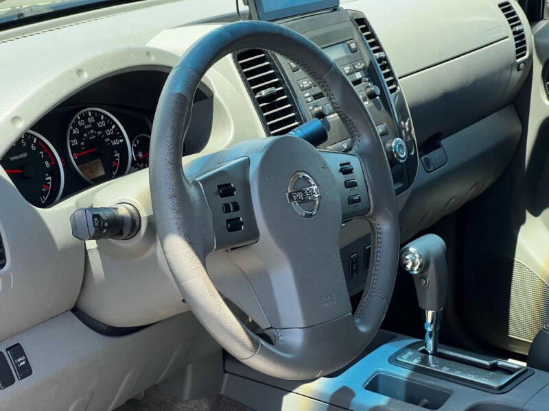 2009 Nissan Frontier SE V6