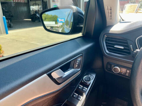 2021 Ford Escape SE