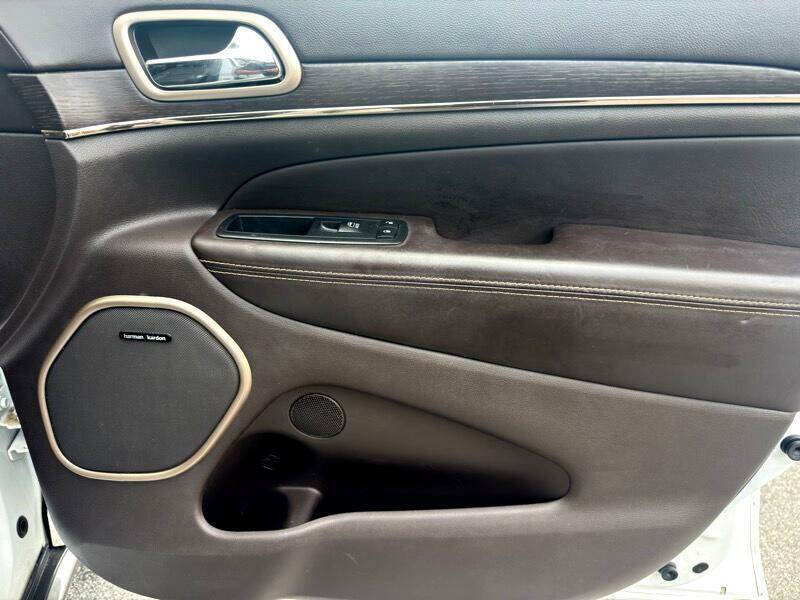 2016 Jeep Grand Cherokee Summit