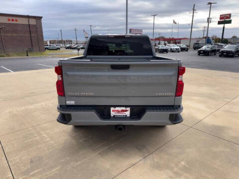 2024 Chevrolet Silverado 1500 Custom