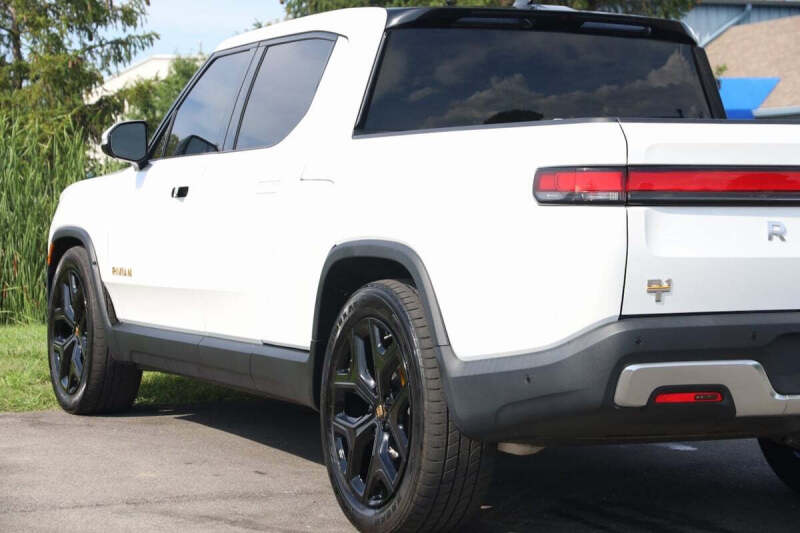 2022 Rivian R1T Adventure
