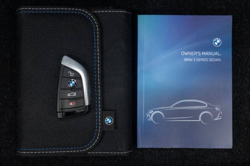 2025 BMW 3 Series 330i xDrive