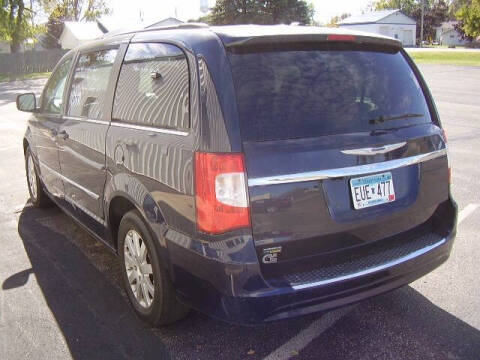 2014 Chrysler Town and Country Touring