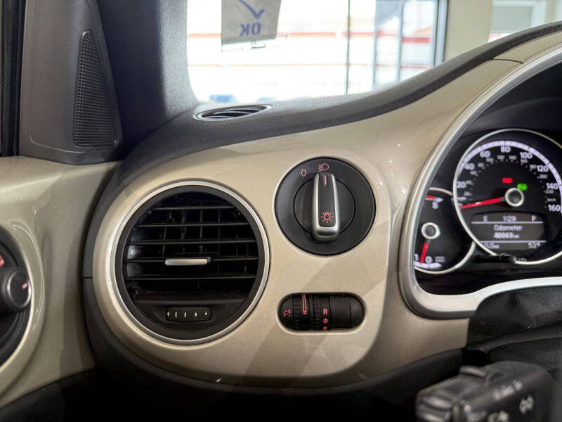 2015 Volkswagen Beetle Convertible 1.8T Classic PZEV