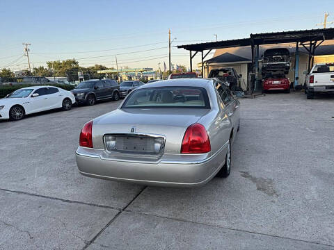 2007 Lincoln Town Car Signature