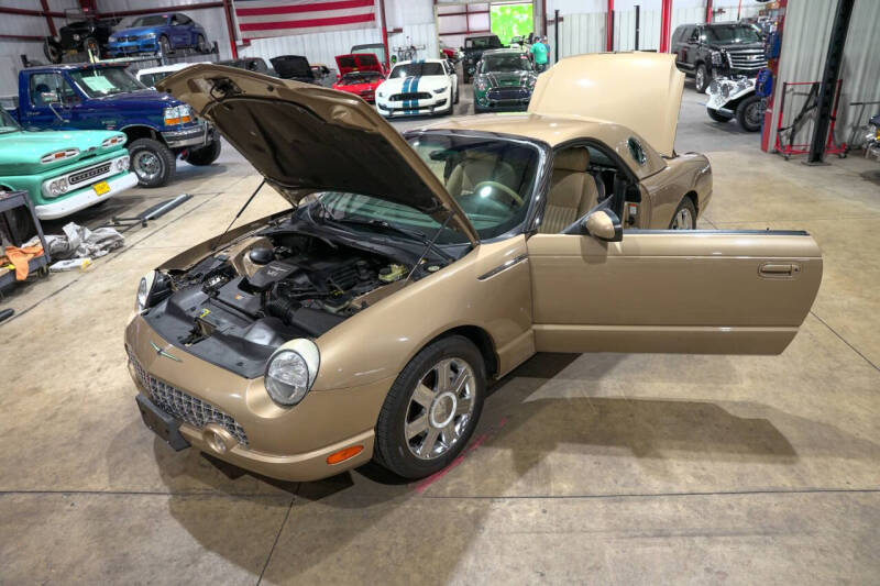 2005 Ford Thunderbird Deluxe