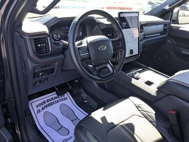 2024 Ford Expedition Platinum