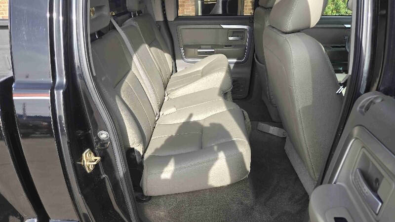 2006 Mitsubishi Raider XLS