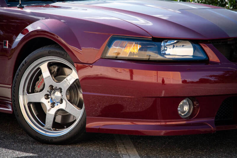 2004 Ford Mustang GT Deluxe