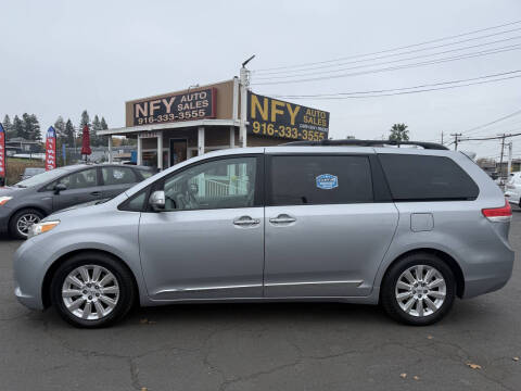 2014 Toyota Sienna Limited 7-Passenger