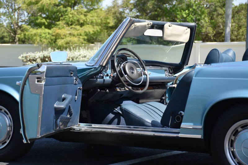 1971 Mercedes-Benz 280-Class