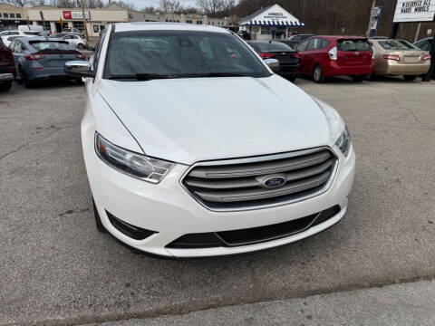 2015 Ford Taurus Limited