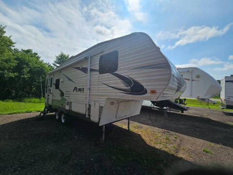2012 Forest River 5th Wheel Puma 253FBS