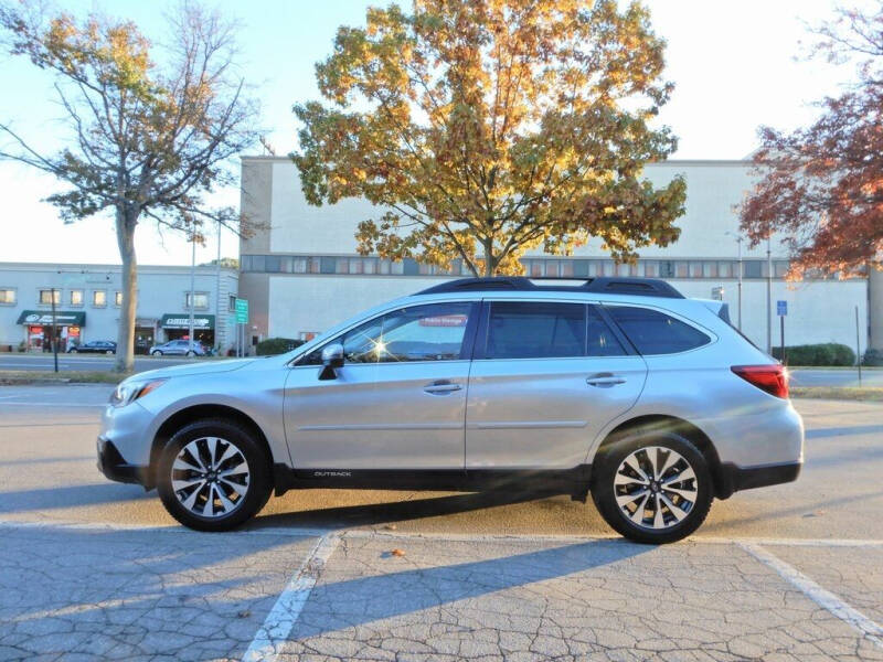 Used 2017 Subaru Outback Limited with VIN 4S4BSANCXH3408832 for sale in Rockville Centre, NY