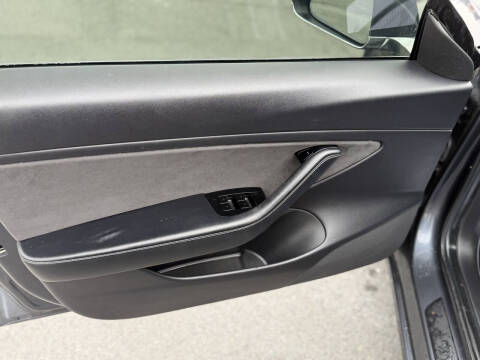 2019 Tesla Model 3 Performance