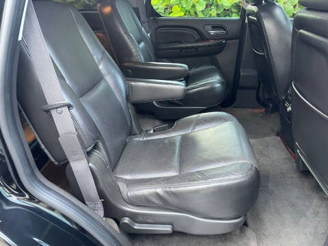 2011 Cadillac Escalade Premium