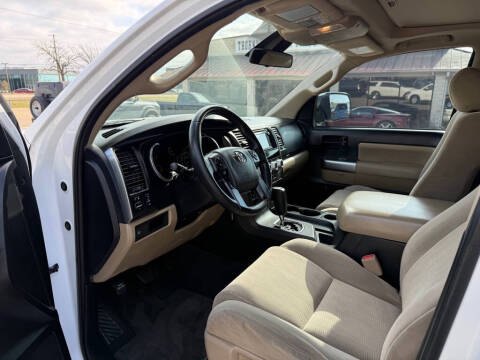 2019 Toyota Sequoia SR5