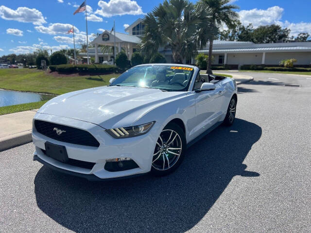 2015 Ford Mustang EcoBoost Premium's photo