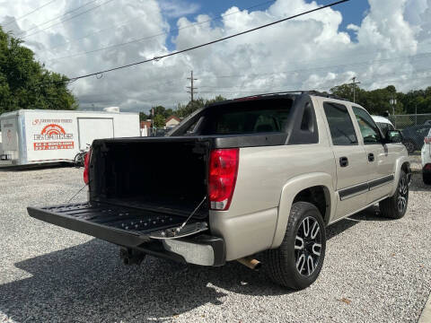 2005 Chevrolet Avalanche 1500 LS