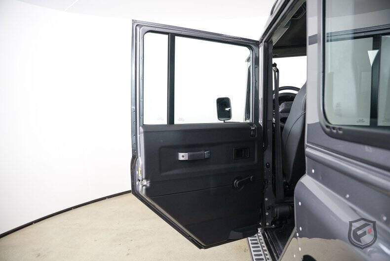 1991 Land Rover Defender