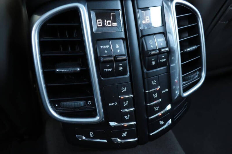 2015 Porsche Cayenne Turbo