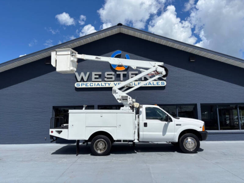 1999 Ford F-550's photo