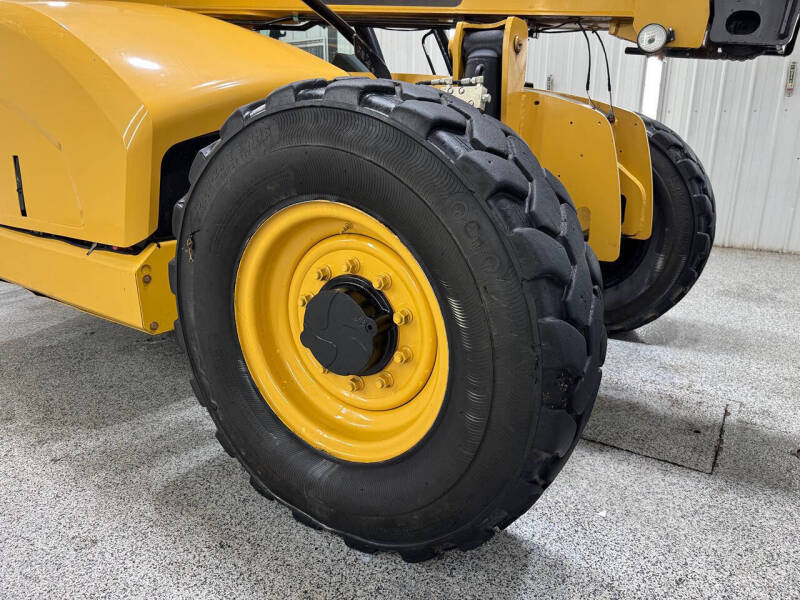 2016 Caterpillar TL642D