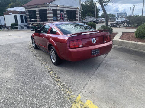2005 Ford Mustang V6 Deluxe