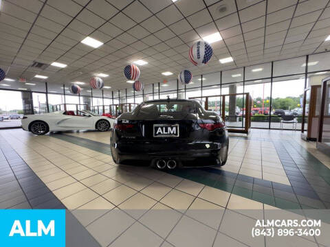 2023 Volvo XC40 B5 Plus Bright Theme