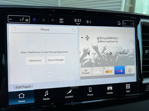 2025 Chrysler Voyager LX