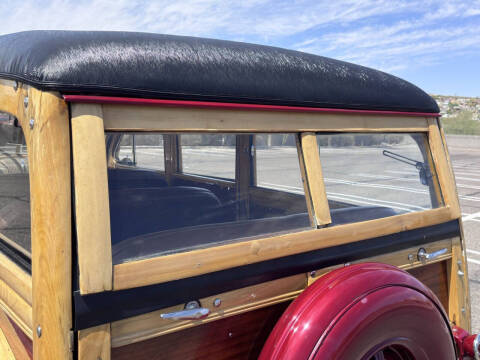 1948 Ford Super Deluxe