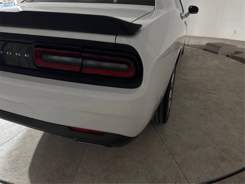 2017 Dodge Challenger SXT