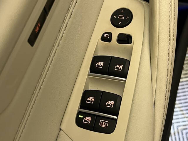 2022 BMW 5 Series 530i