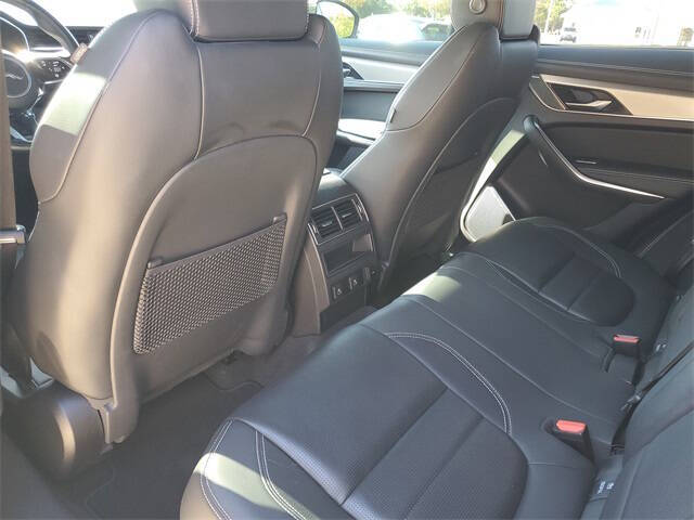 2024 Jaguar F-PACE P250 R-Dynamic S