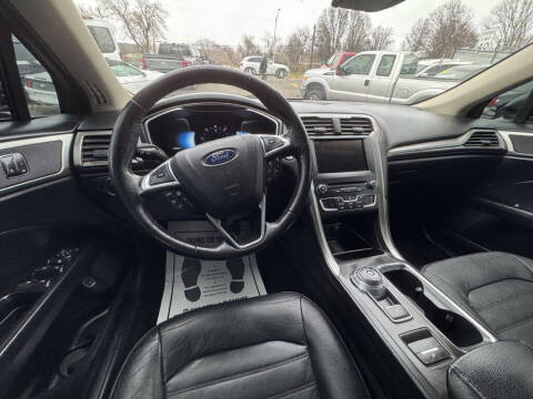 2018 Ford Fusion Hybrid SE