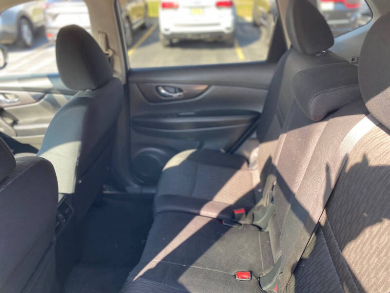 2018 Nissan Rogue SV