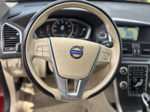 2016 Volvo XC60 T5 Drive-E Premier