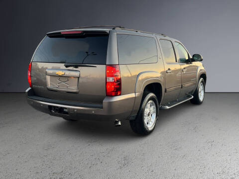 2013 Chevrolet Suburban LT