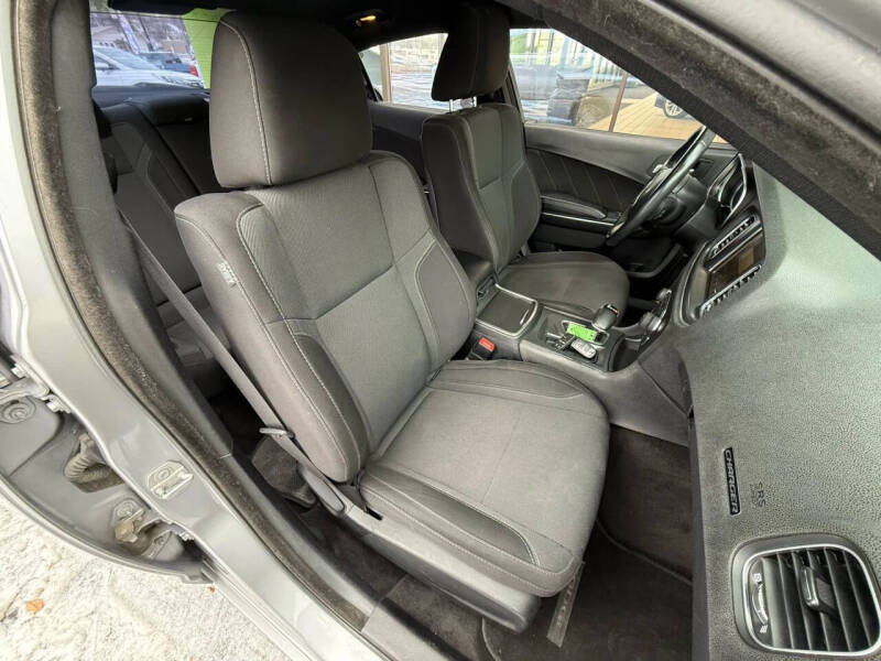 2016 Dodge Charger SXT