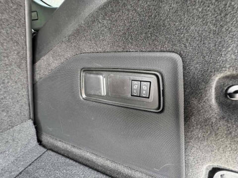 2025 Cadillac Escalade-V