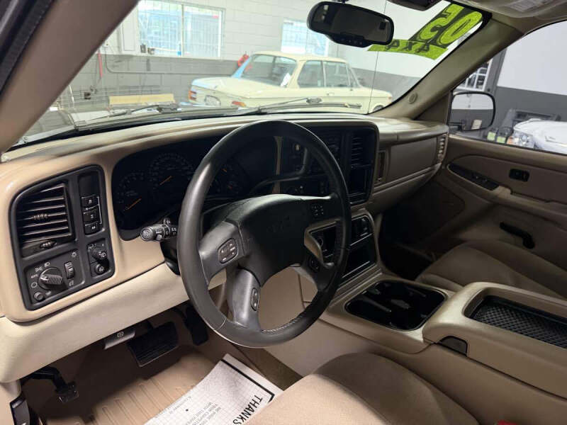 2005 GMC Yukon SLE