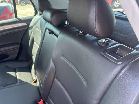 2015 Volkswagen Golf TSI S