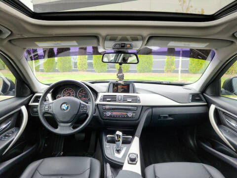 2015 BMW 3 Series 320i xDrive