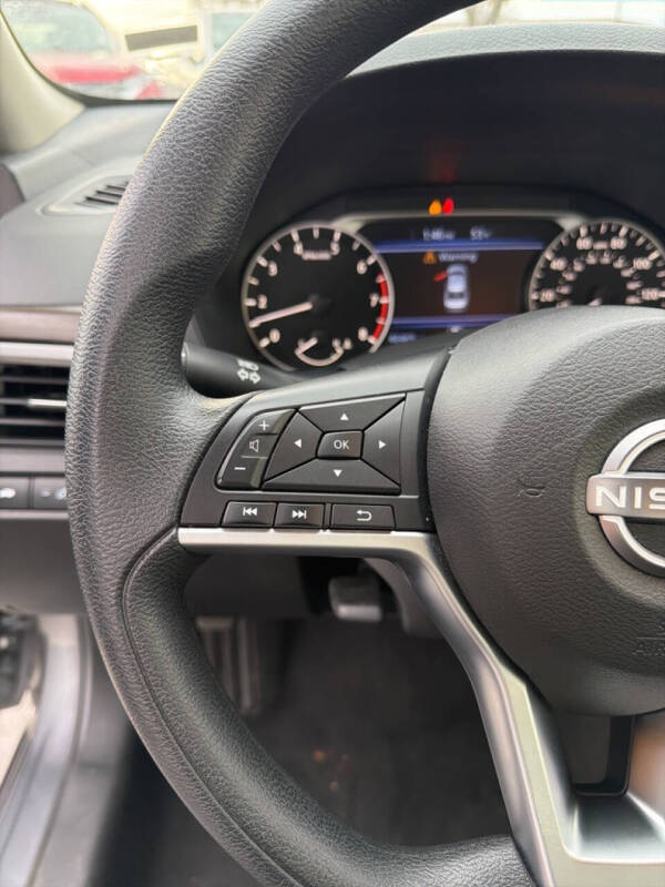 2024 Nissan Altima 2.5 SV