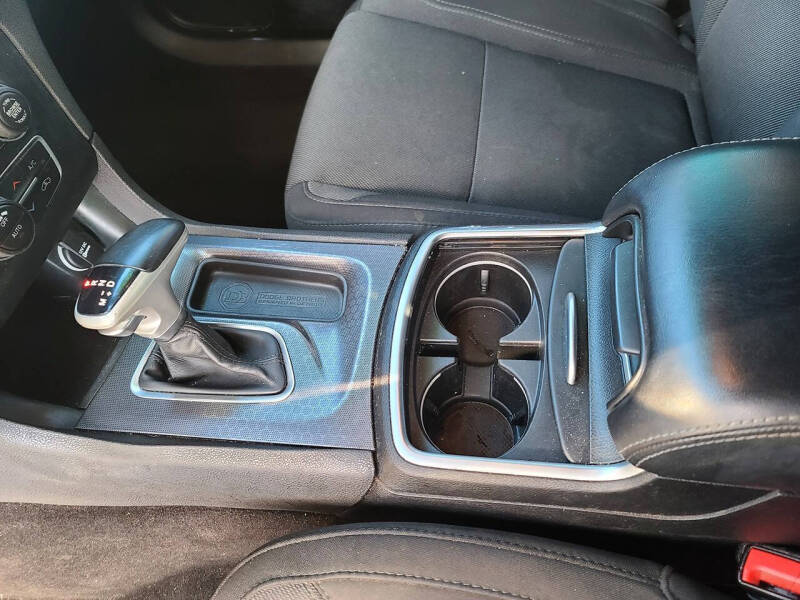 2017 Dodge Charger SXT