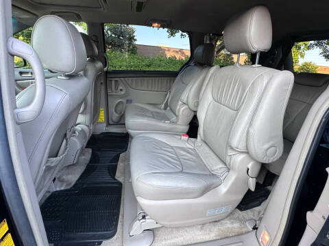 2008 Toyota Sienna XLE Limited