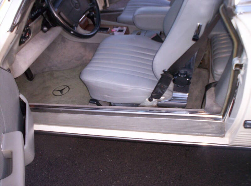 1989 Mercedes-Benz 560-Class 560 SL